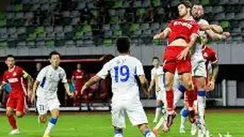 英超新赛季冠军悬念再起！阿森纳以1.61超高赔率领跑，曼城紧随其后2.62争冠之路开启！